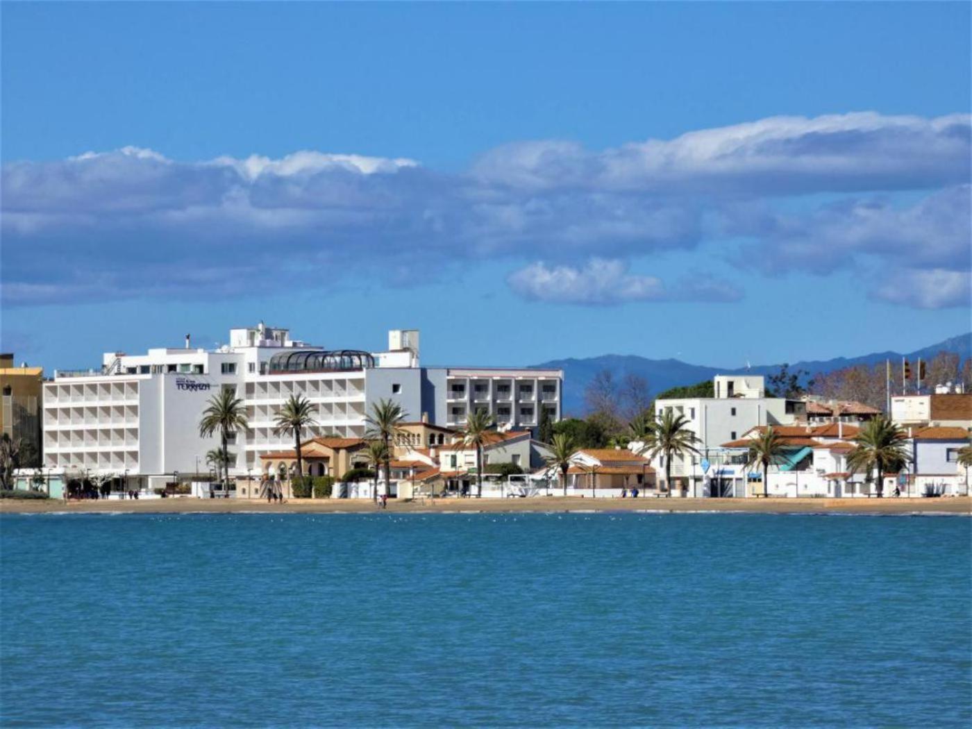 Apartamento Frente Al Mar Roses Ngoại thất bức ảnh