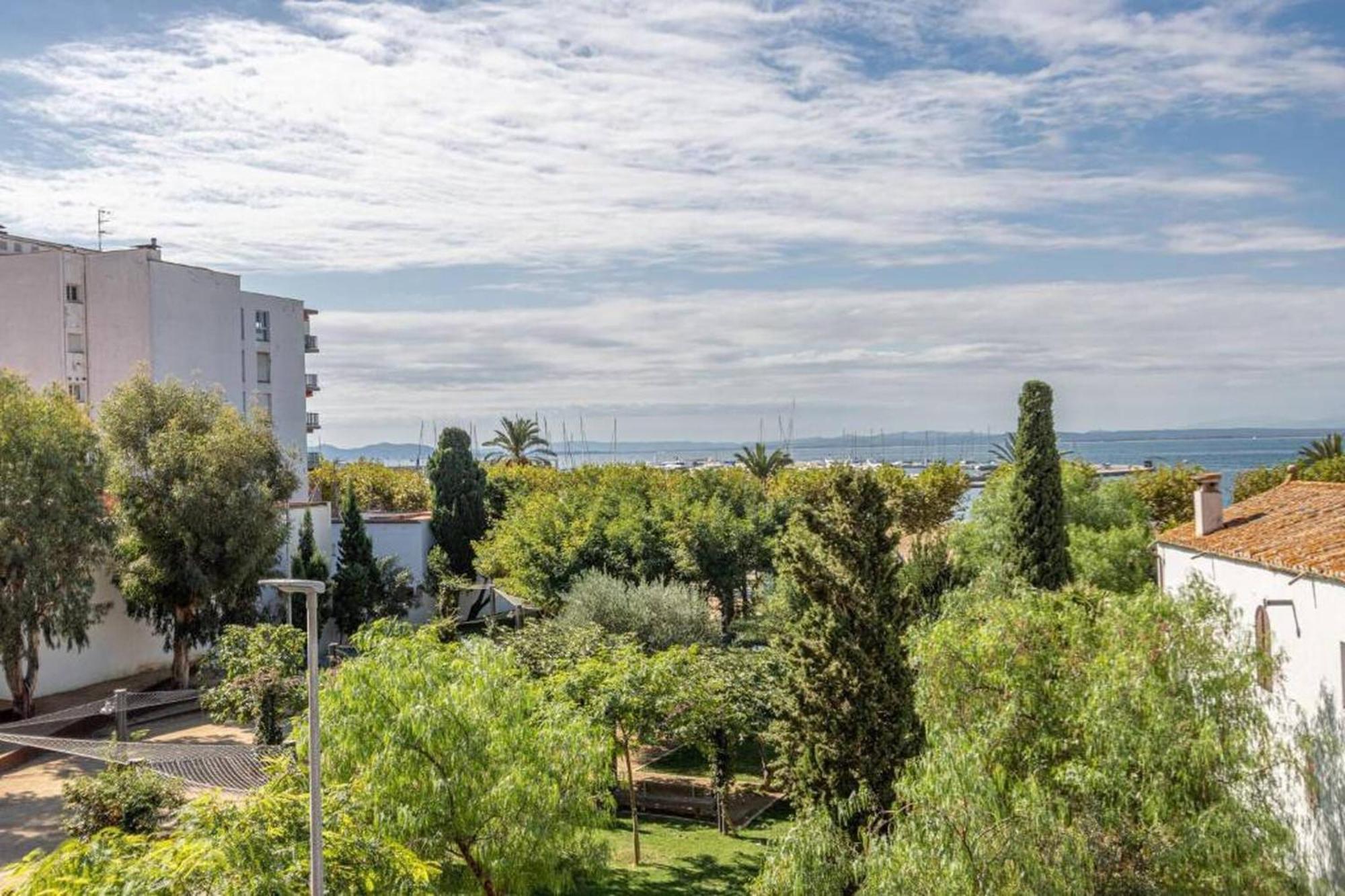 Apartamento Frente Al Mar Roses Ngoại thất bức ảnh