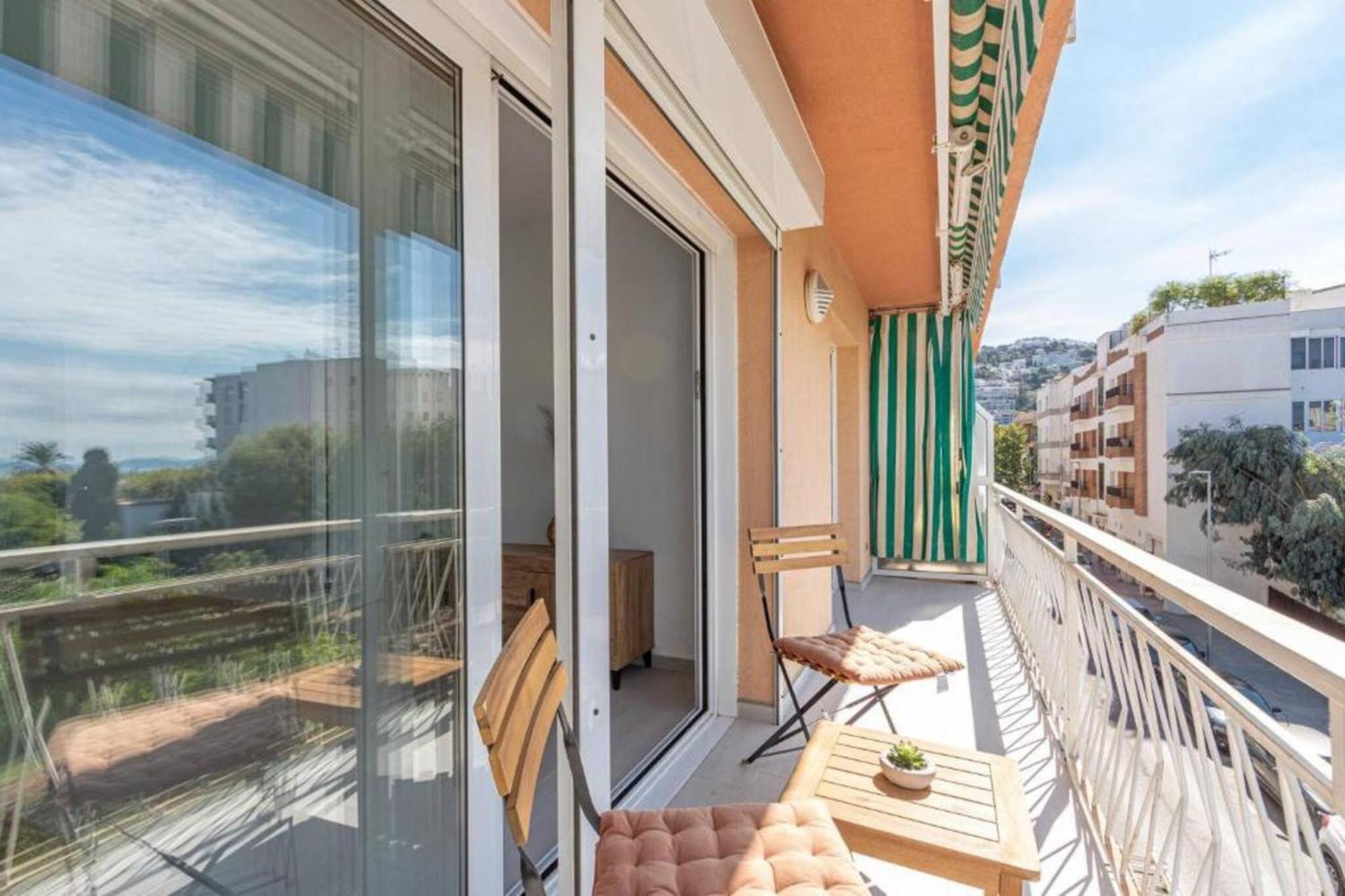 Apartamento Frente Al Mar Roses Ngoại thất bức ảnh