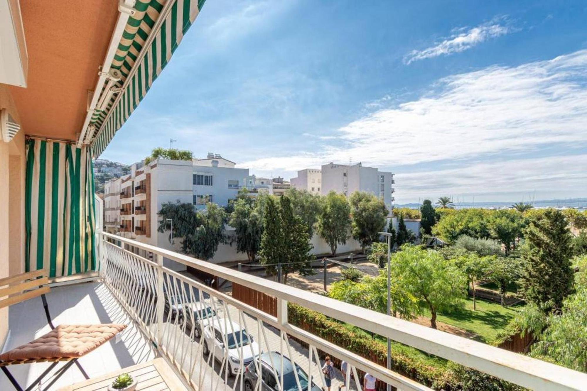 Apartamento Frente Al Mar Roses Ngoại thất bức ảnh